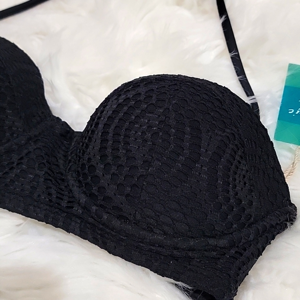 Bikini top, push-up, padded, B cup, removable halter strap, strappy back tie